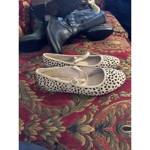 Isaac Mizrahi Women Mary Janes Animal Print Size US 6.5